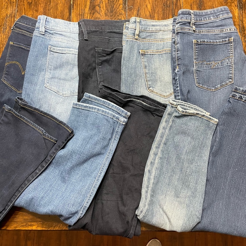 Size 32/14 Jeans Bundle - 5 pairs